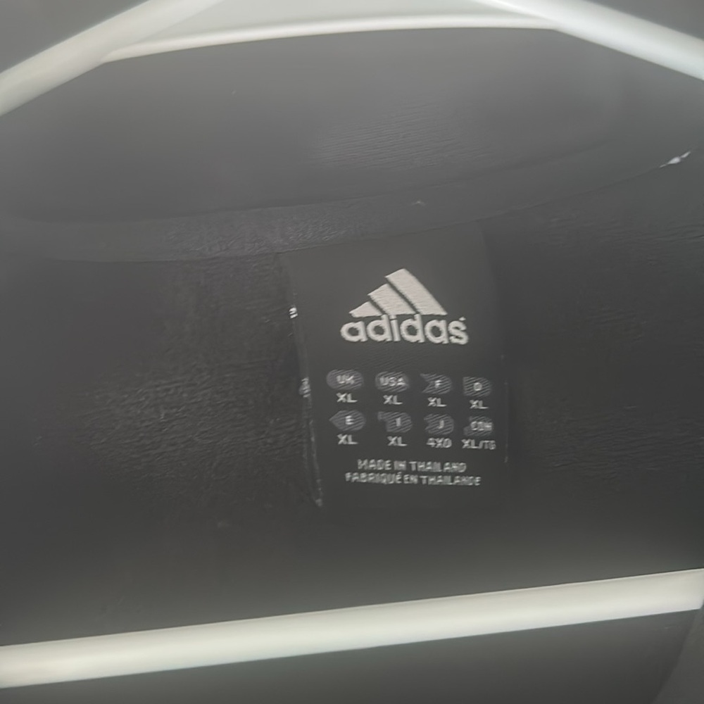 Brand new Adidas Runfalcon 2.0 Size 12 and matching XL jacket - Picture 9 of 12
